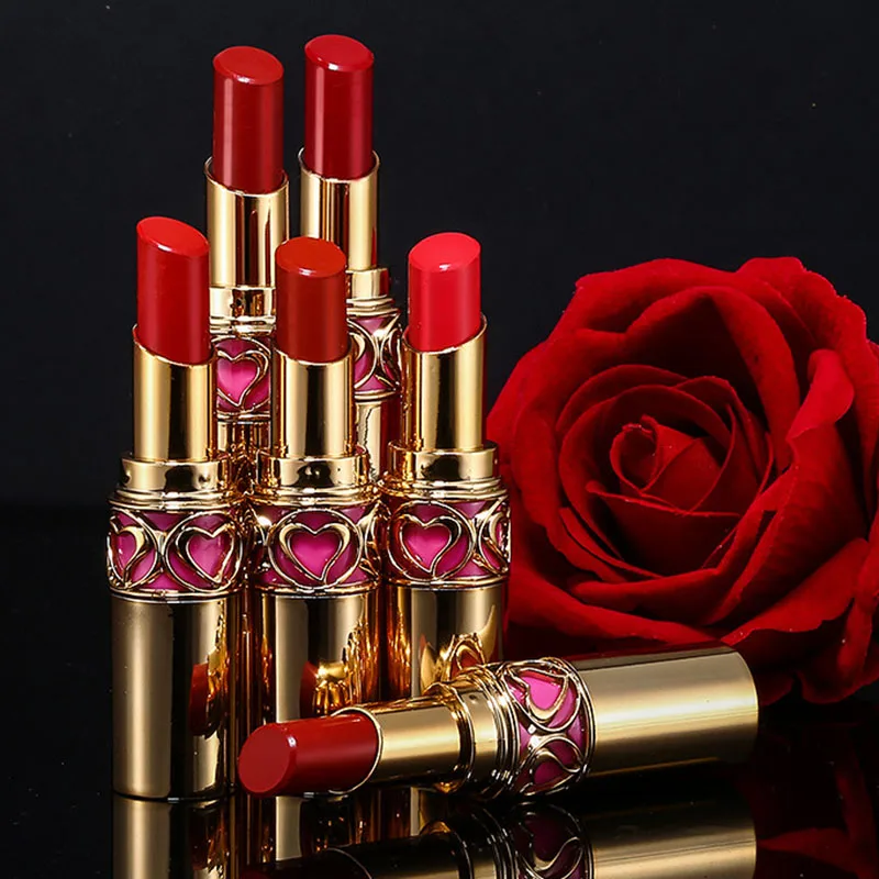 Помада с маленькими золотыми полосками роскошная шелковистая сенсорная длинная