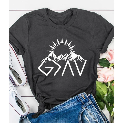 Женская футболка с рисунком Бога больше, чем высокие и низкие