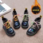 Детские зимние ботинки Martin черного цвета лазерного цвета Радужная лакированная кожа для мальчиков и девочек короткие ботинки красивая модная детская обувь 26-36