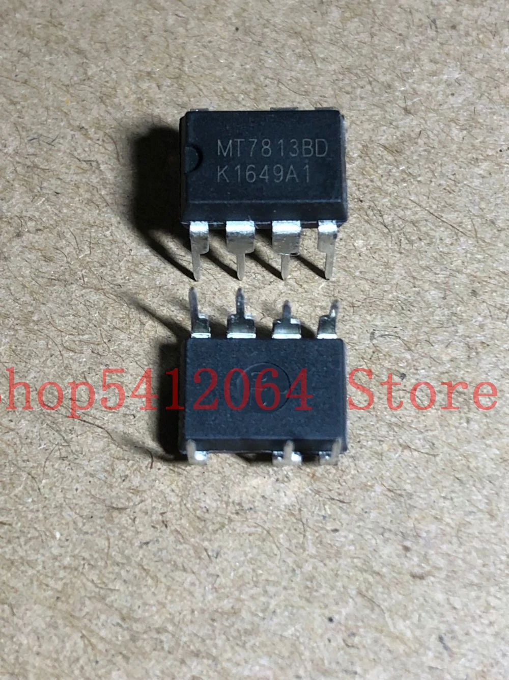 

1pcs MT7813BD DIP MT7813