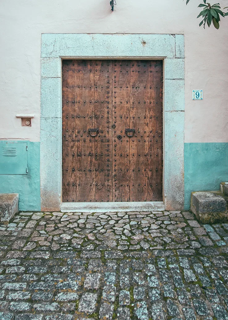 Фотофон с изображением старого дома кирпичной и цементной стеной | Электроника