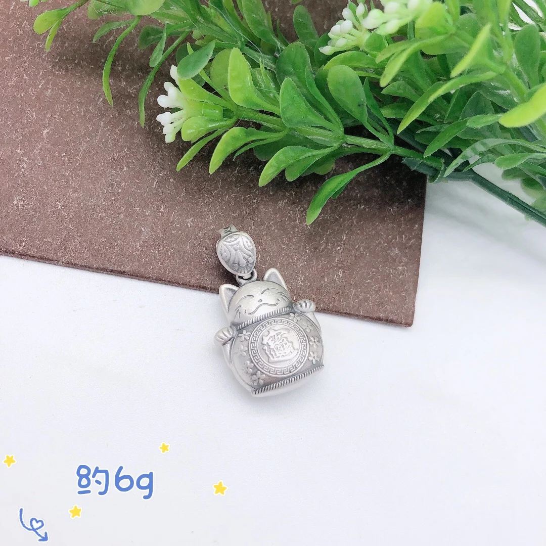 

Retro red panda pendant fashion cute all-match