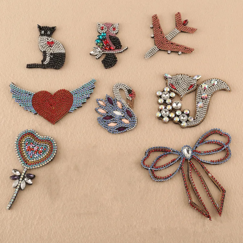 Обувь с украшением в виде кристаллов ручной работы со стразами и бисером любовь