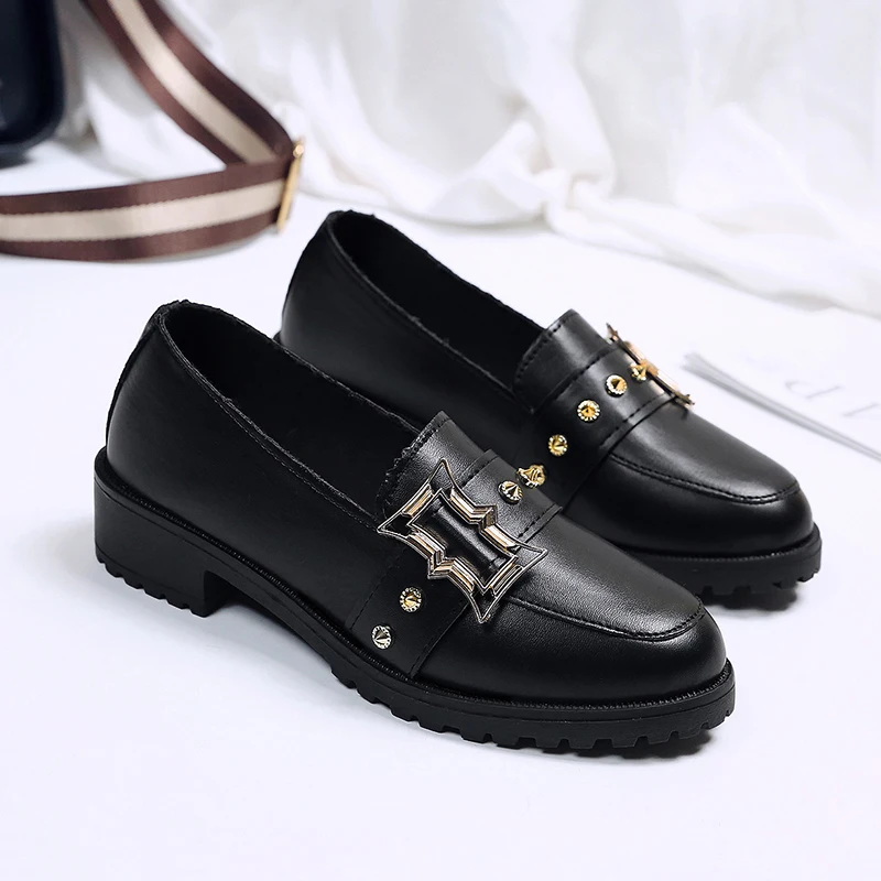

Rivet Metal Buckle Oxfords Women Shoes Flats Slip on Solid Black Patent Leather Ladies Shoes Thick Bottom Plus Size Shoes Woman