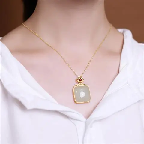 

Dan Elegant S925 Sterling Silver Gold Plated Hetian Jade Safety-Blessing Card Necklace Retro Square Pendant Fashion Women