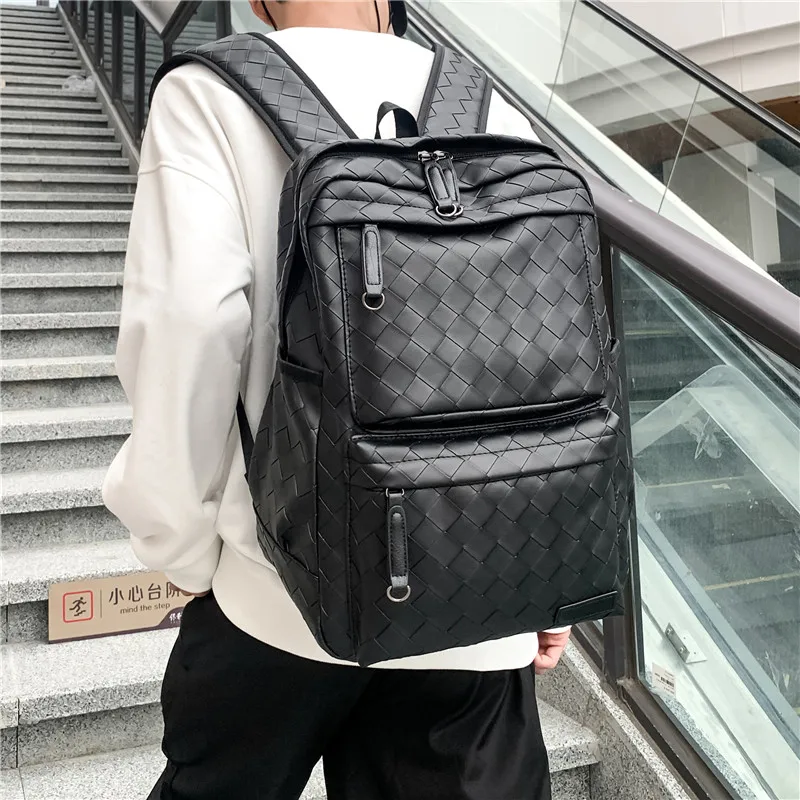 

Tidog korea fashion Weaving a large capacity man's backpack