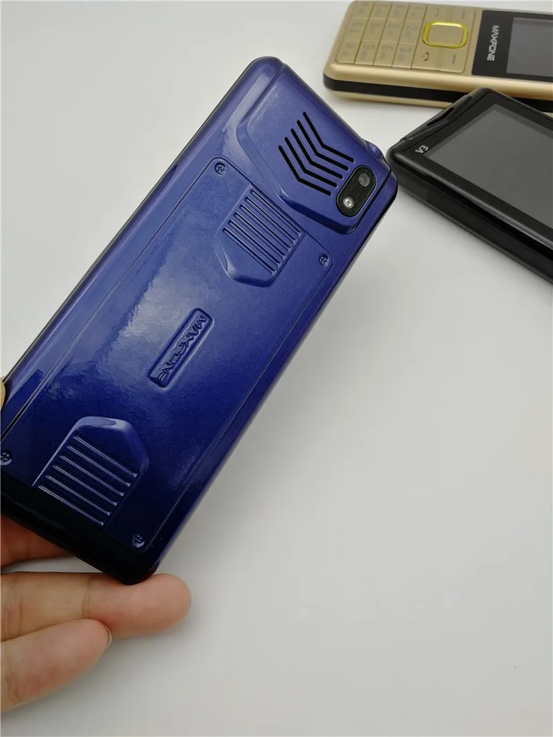 Maxfone V3 кнопочные сотовые телефоны с 1,77 дюймов 2000 мАч две sim-камеры Bluetooth Spotlight большой динамик FM дешевый мобильный телефон