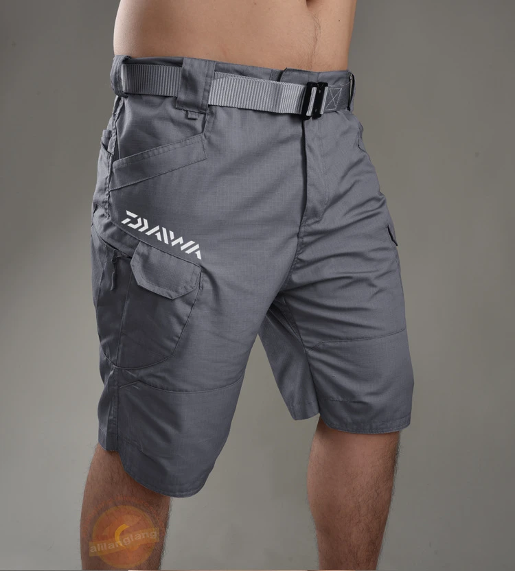 

2021 Summer New Daiwa Camouflage Fishing Cargo Shorts Men Casual Cotton Overalls Pants Fashion Loose Big Size Men Fishing Pants
