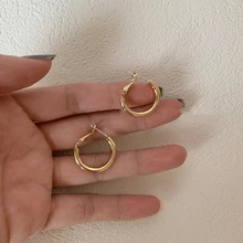 Korean Metal Round Small Hoop Earrings For Women 2021 Simple Gold Silver Color Geometric Cute Elegant Earings Fashion Jewelry
