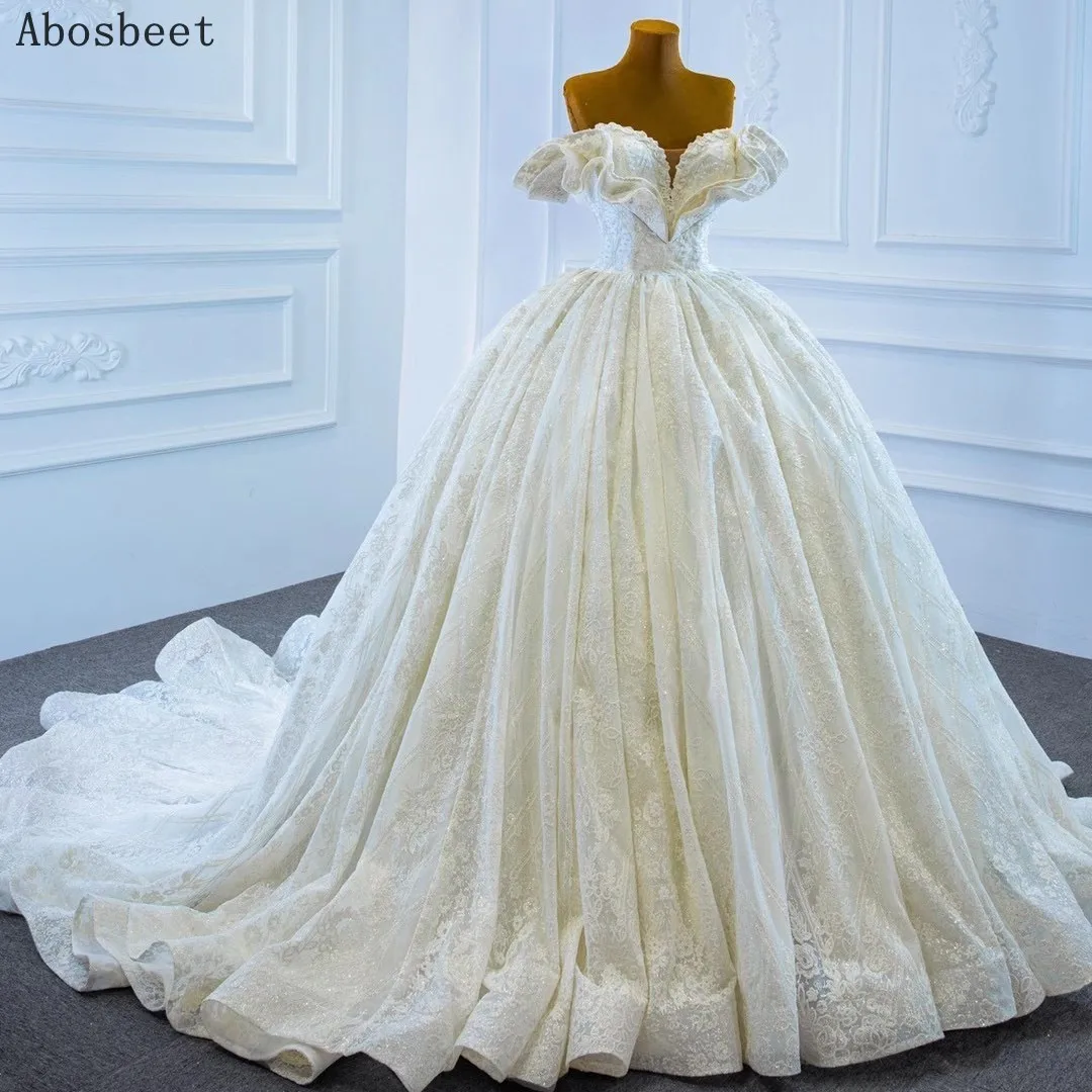 Shining 2021 Ball Gown Wedding Dress Luxury White/Ivory Wedding Gown Long Train Elegant Sweetheart Lace Beading Bridal Gown