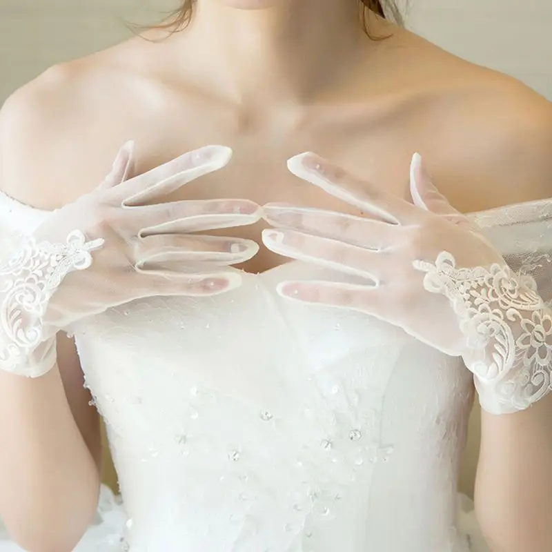 

Glamour Bride Dress Gloves Lace Short Paragraph Mittens Wedding Dresses Accessories Charming Lady Women Glove with Fingers