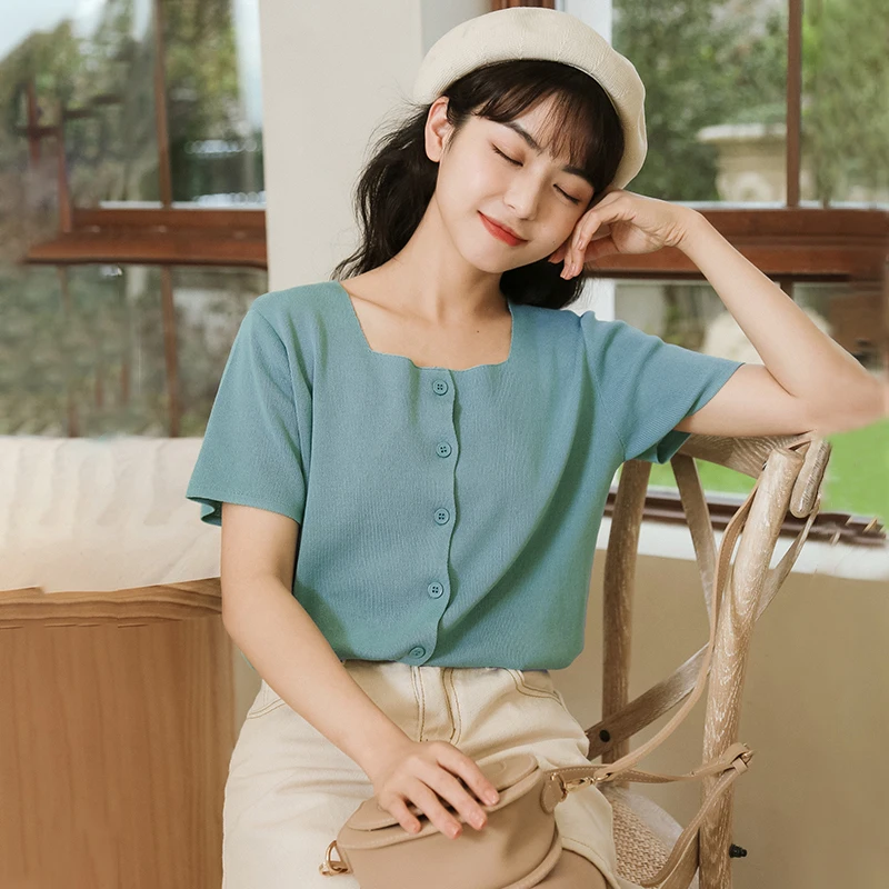 

Шикарная вязаная рубашка цвета хаки с коротким рукавом и квадратным воротником в Корейском стиле, новинка 2021, кардиган с открытыми плечами, ...