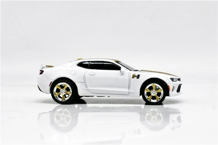 Greenlight 1:64 2018 Chevrolet Camaro SS золотой белый без коробки| |