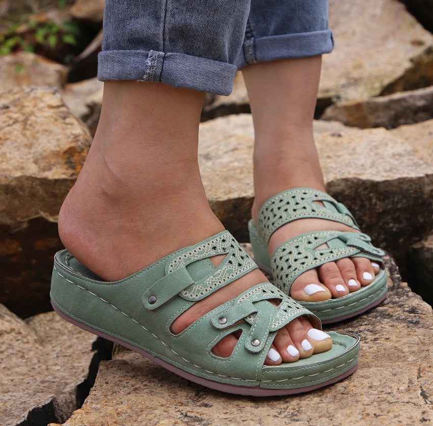 

2021 New Size 43 Beach Sandals Women Summer Shoes Thick Sole Women Wedges Sandals Ladies Summer Holiday Shoes