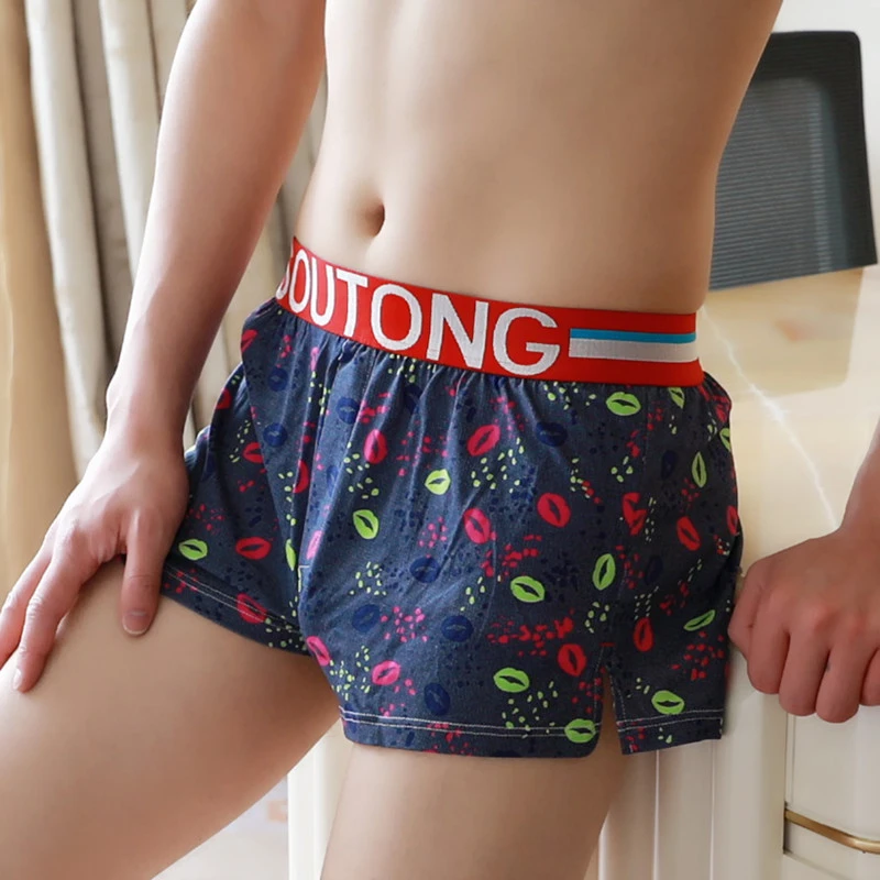 

New Print lips Underwear Men Boxer Shorts Loose Breathable Cotton Sleepwear Boxers Dot Print Men Shorts Underwear Panties Homme