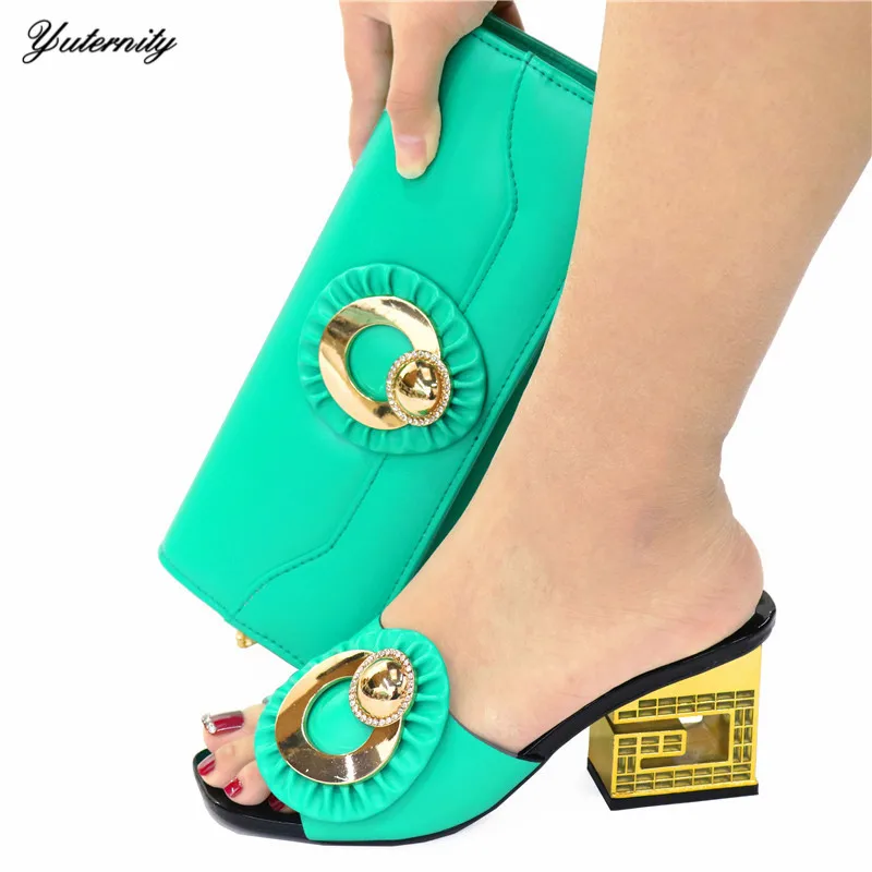 Итальянские туфли в комплекте с сумочкой набор для вечерние африканском стиле