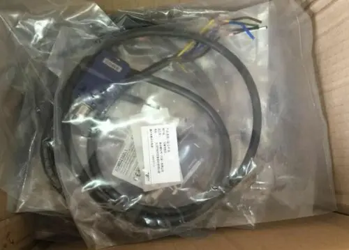 XCMD2102L1 1 шт. Новинка в коробке Schneider концевой выключатель Бесплатная доставка # exp |