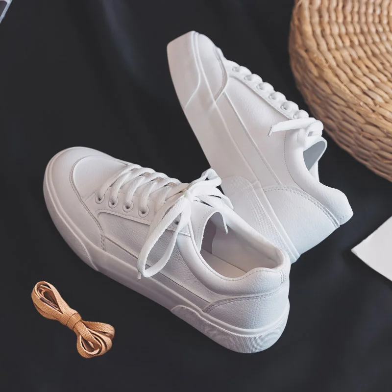 

Woman PU Leather Shoes Ladies Sport Lace-up Sneakers Vulcanize Breathable Light Soft Fashion Casual Retro Zapatillas Mujer 2021