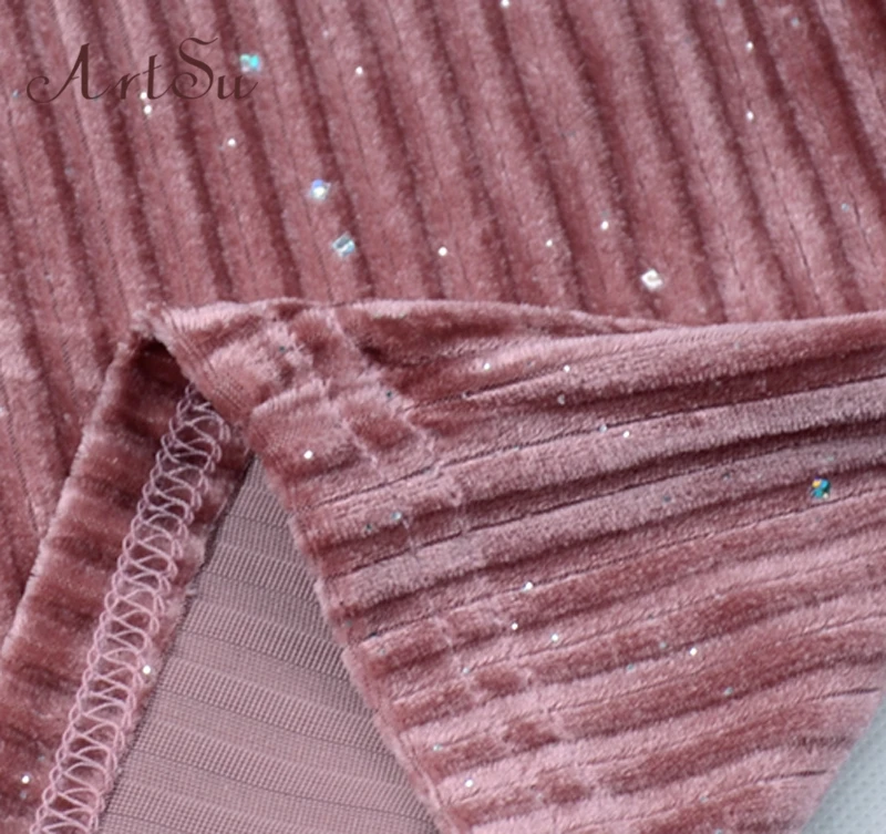 Женское бархатное платье Artsu розовое мини с длинным рукавом и стразами