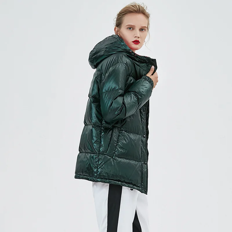 Женский короткий пуховик с капюшоном зимняя модная толстая теплая куртка в новом