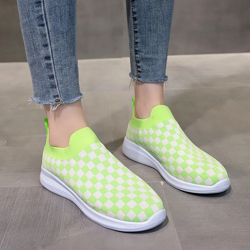 

2021 Running Female Shoes Women Flats Autumn Casual Shoes Breathable Female Woven Shoes Slip on Ladies Loafers Handmade Shoes