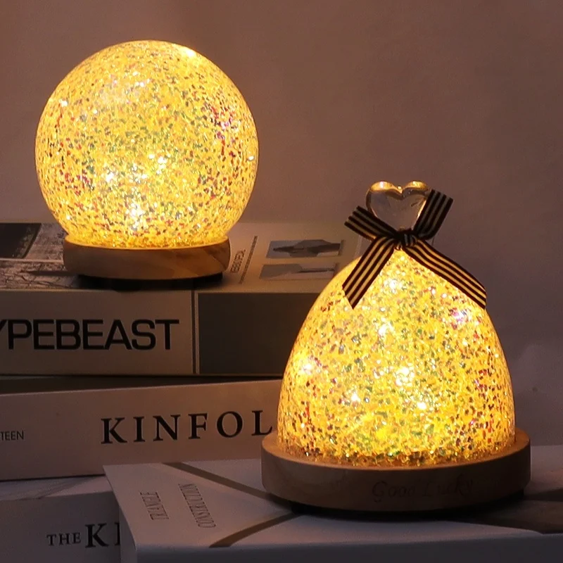 Тёплый ночник с серебряными блестками деревянной основой светодиодный