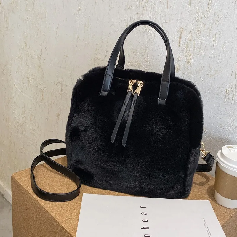 

Retro Ladies Plush Handbags High Quality 2020 New Brand Designer Handbags Korean Fashion Plush One-shoulder Messenger Bag