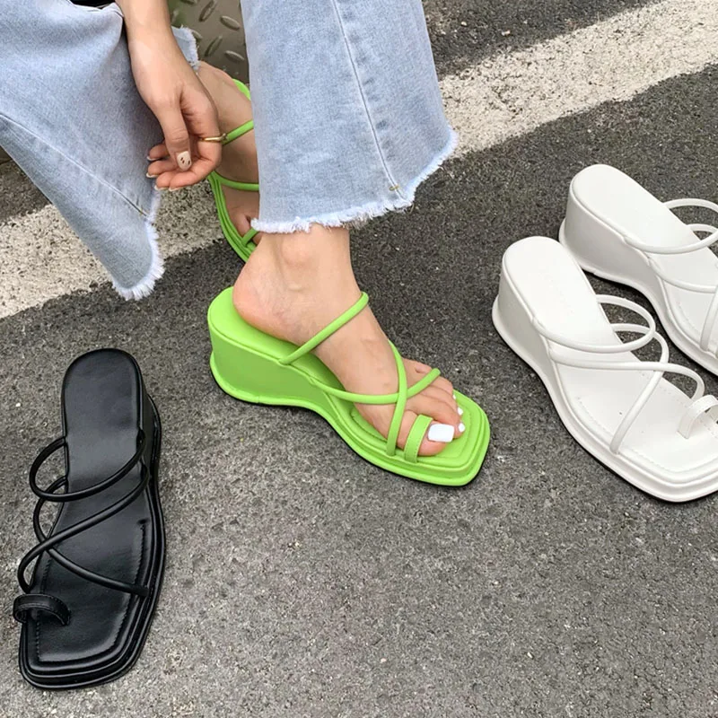 

2021 New Summer Women Slipper Summer Outdoor Narrow Band Sandal Shoes Ladies High Wedges Heel Female Slides Flip Flop Mujer
