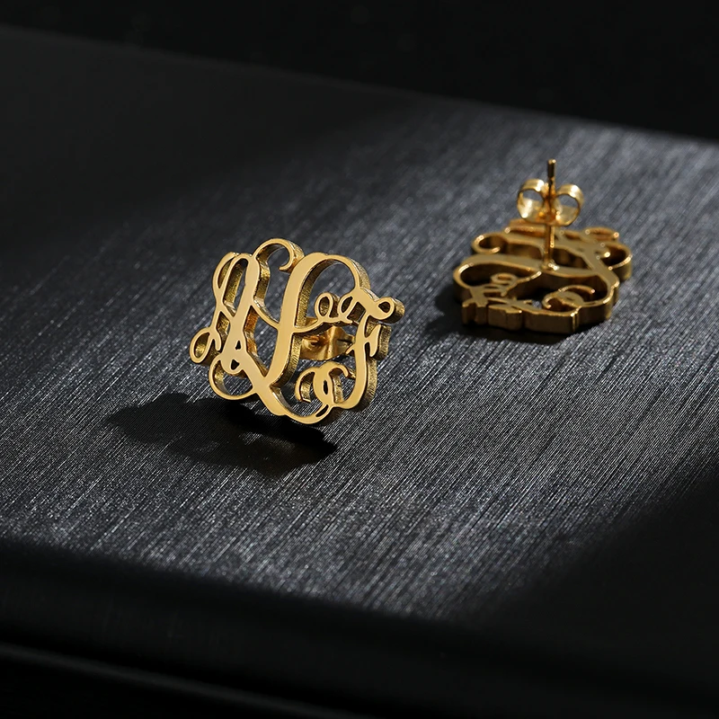 Серьги-гвоздики с монограммой на заказ серьги-гвоздики буквенным принтом