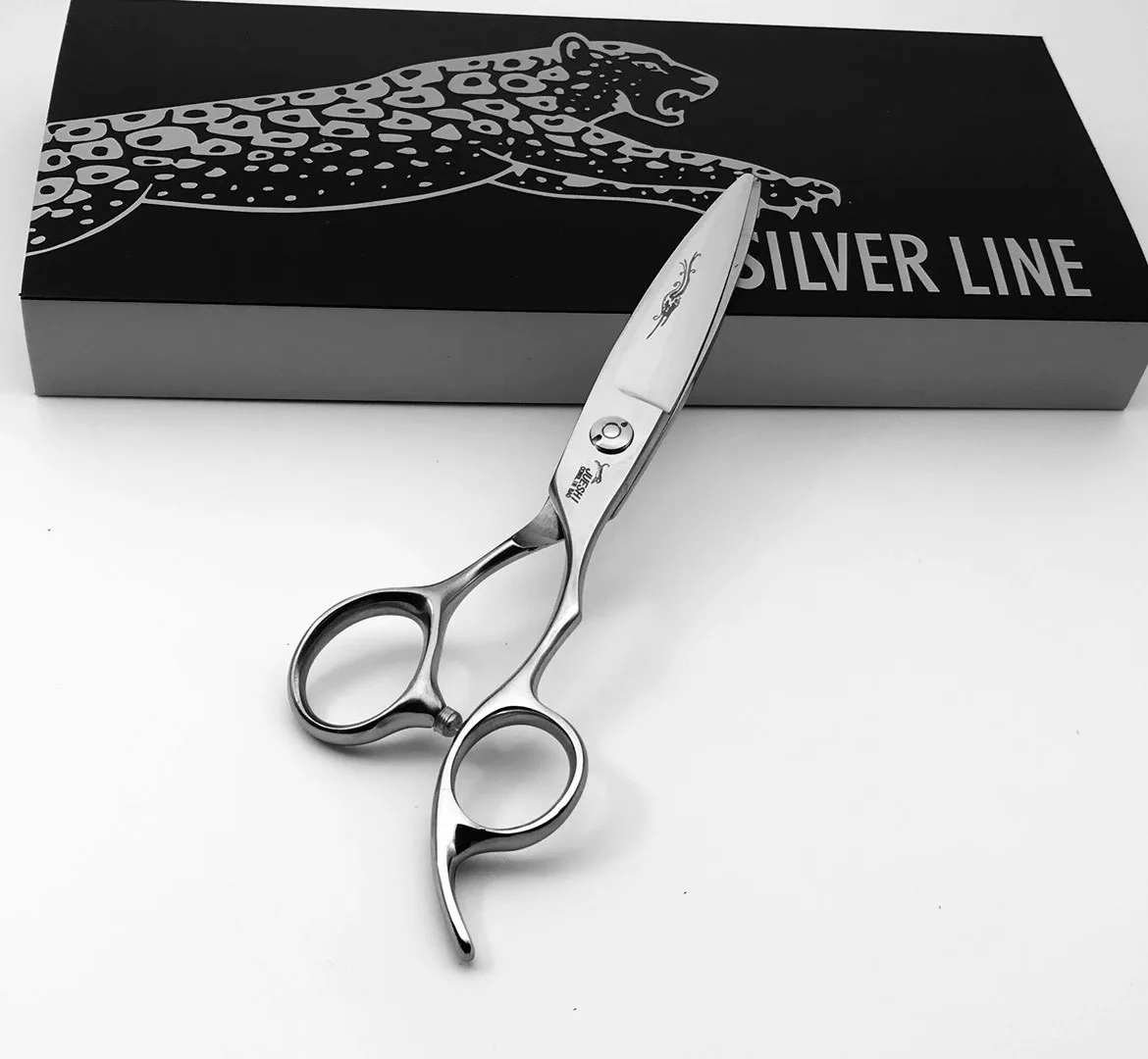 

6 Inch Professional Hairdressing Barber Scissors for Barbershop Hair Cutting Shears Scissors Thinning Japan 440c Hair Scissors