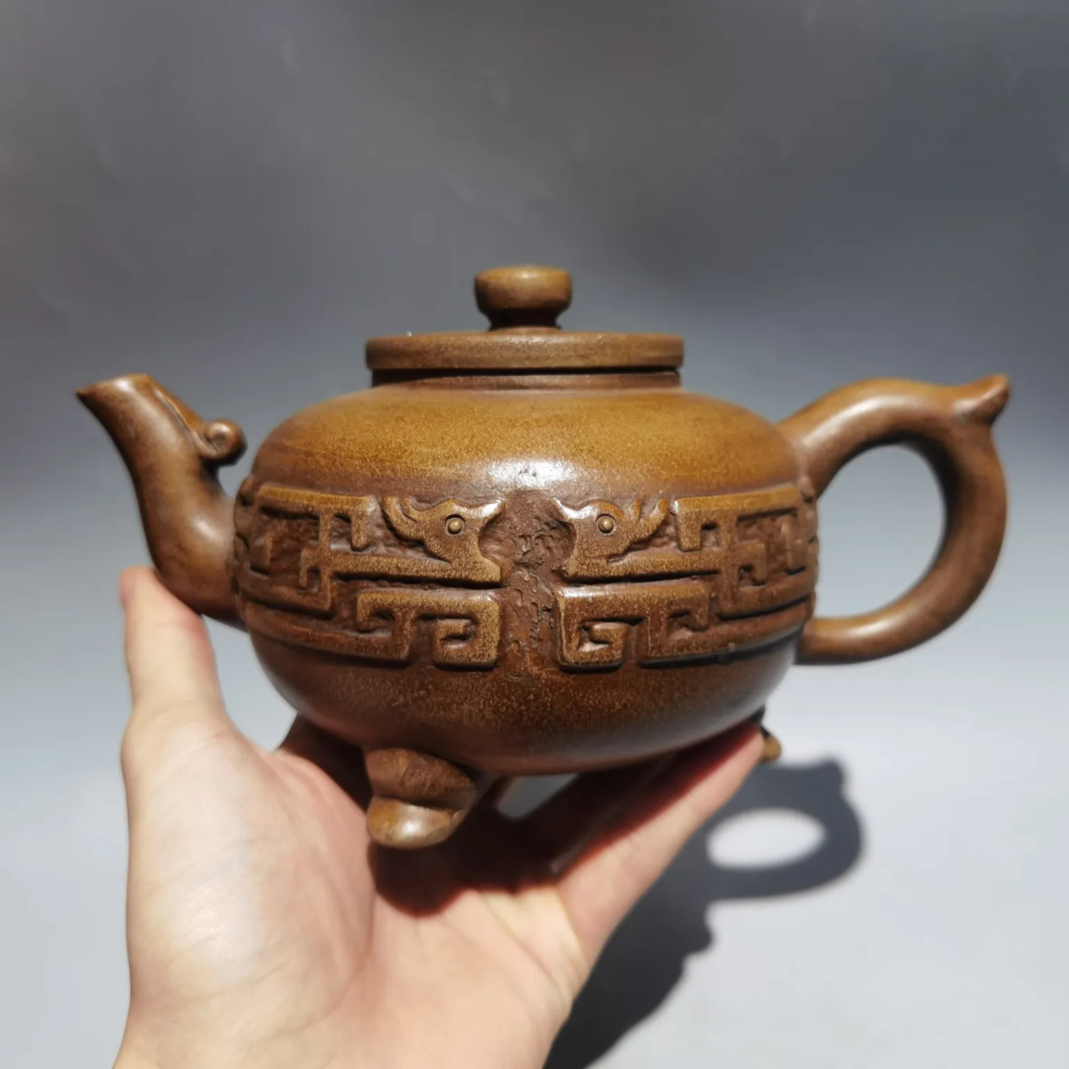 

9"Chinese Yixing Zisha Pottery Hand-Carved Three-legged Phoenix kettle Green stucco Teapot Pot Tea Maker Office Ornaments