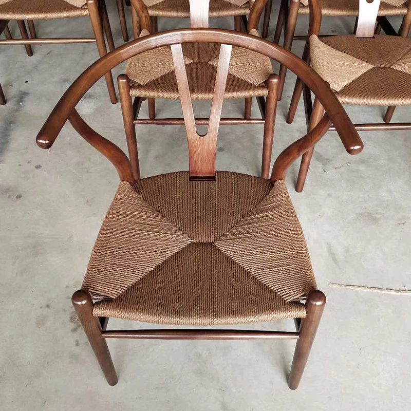 Скандинавский современный стул PurelyFeel со спинкой из массива дерева |