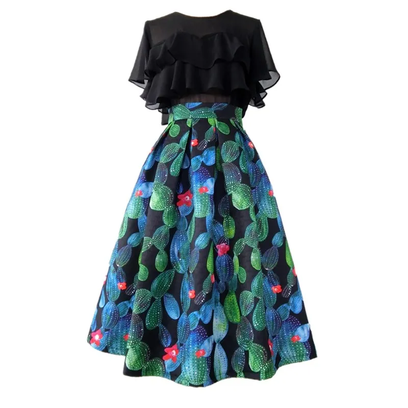 Жаккардовая юбка зонтик средней длины с карманами и принтом пышная высокой