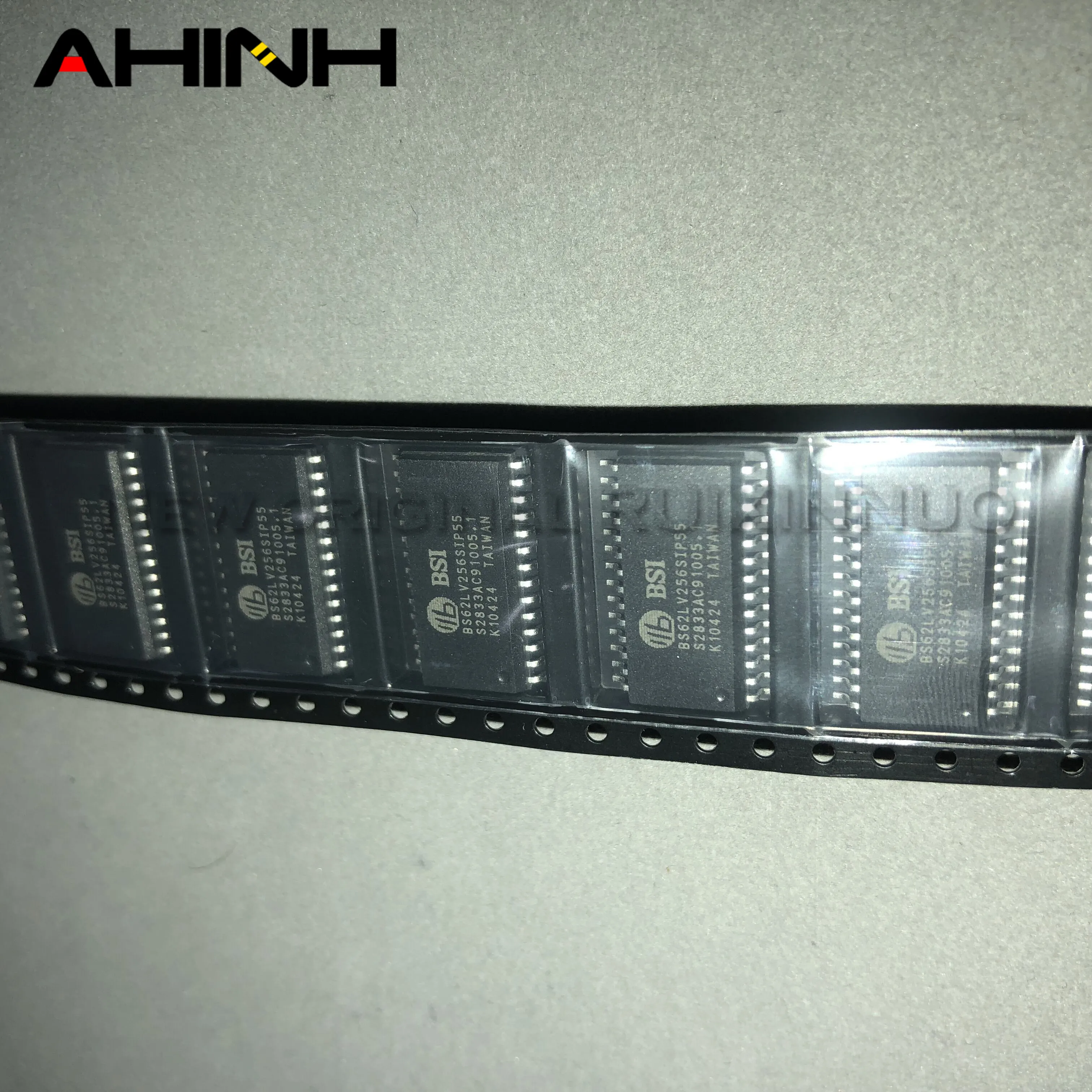 

Оригинальный интегрированный IC чип BS62LV256SIP BS62LV256SIP55 BS62LV256