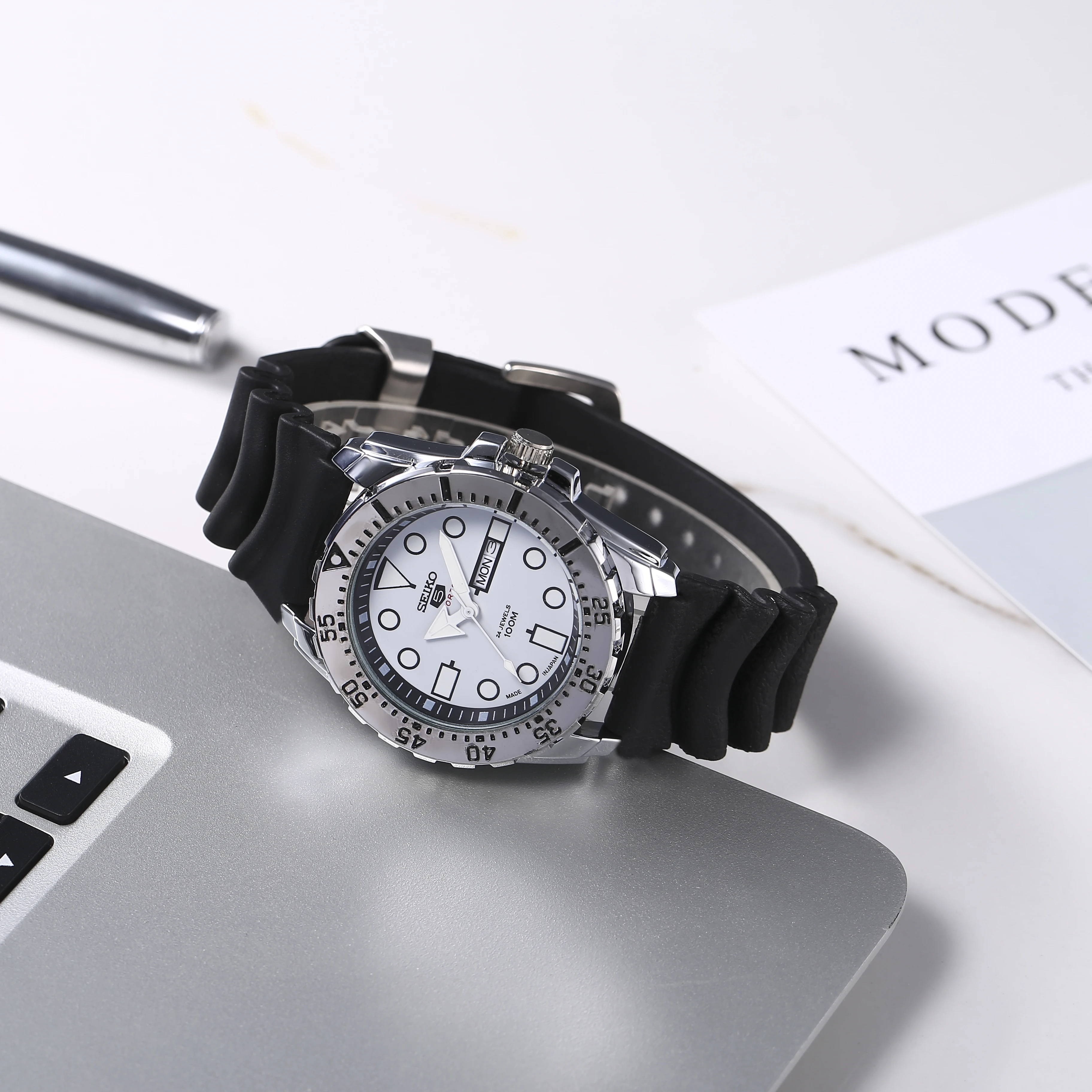 

Seiko 2021 High Quality Sapphire Glass Classic Fashion Luxury Automatic Quartz Men's Watch