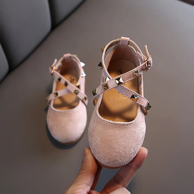 

Girls Flats Kids Shoes Rivets Fashion Princess Soft Shoes For Children Size 21-30 Spring Autumn 2021 Brand New Flock Fabric Hot