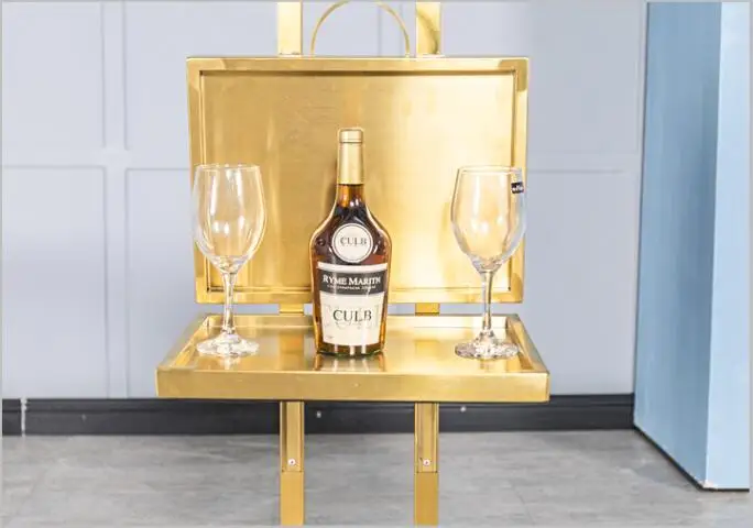 Рисунок 3 - Тележка из нержавеющей стали для салона красоты