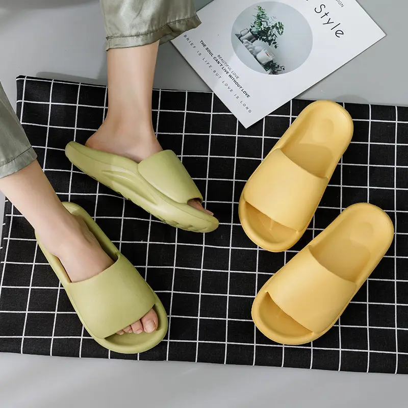 

wholesale Women Slippers Bathroom Shoes Slides Anti-slip Soft Summer Indoor Home Beach Slippers lady Household Bath Sandals Men