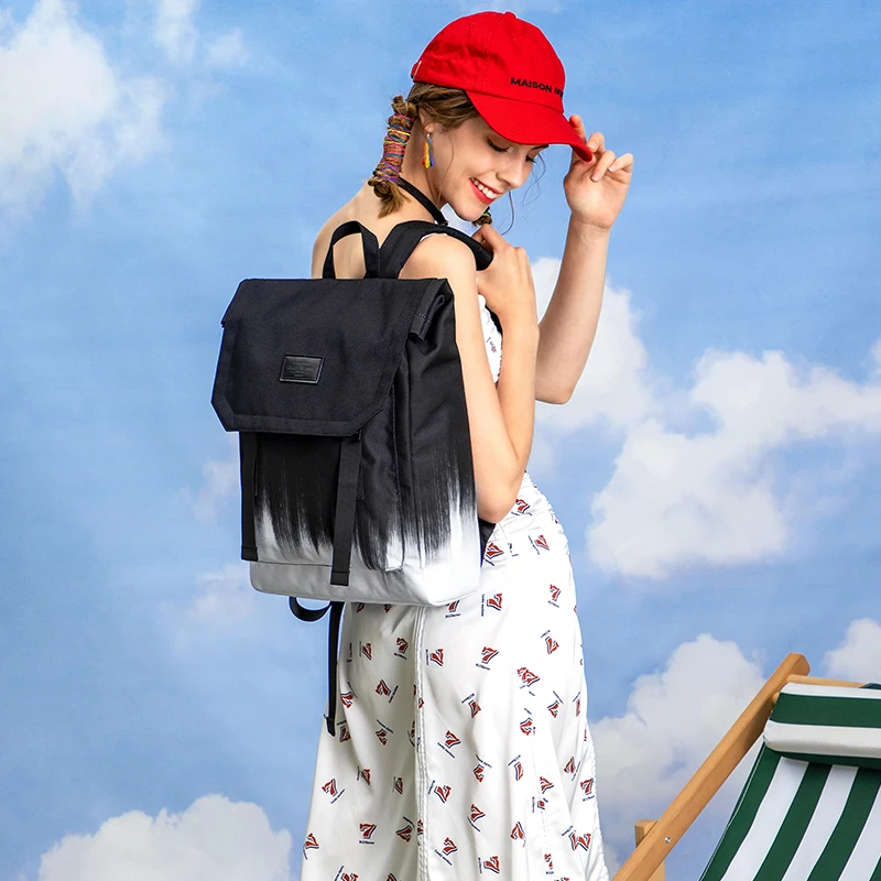 Черный и белый художественный большой рюкзак для ноутбука с принтом мужской