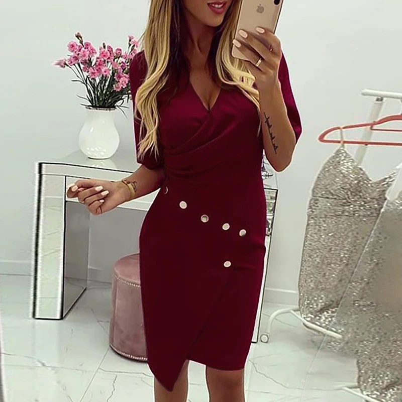 Женское винтажное платье с металлической пряжкой облегающее асимметричное мини