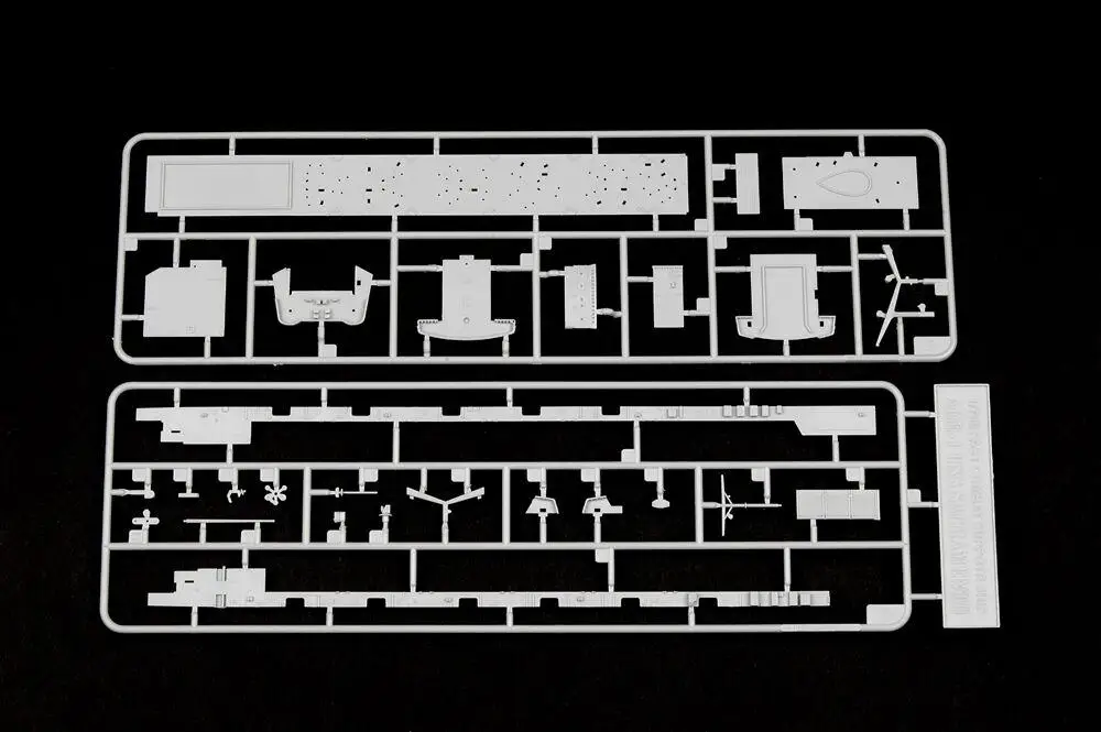 Trumpeter 05785 1/700 AOE быстрая Боевая поддержка корабля USS Сакраменто (AOE 1) набор
