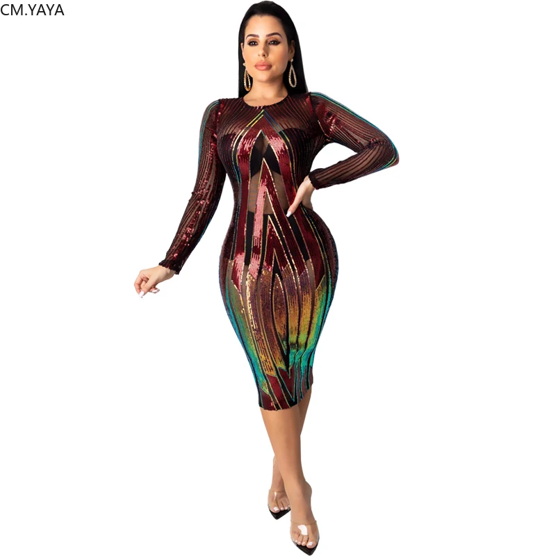 Женское облегающее платье до середины икры с длинным рукавом и круглым вырезом