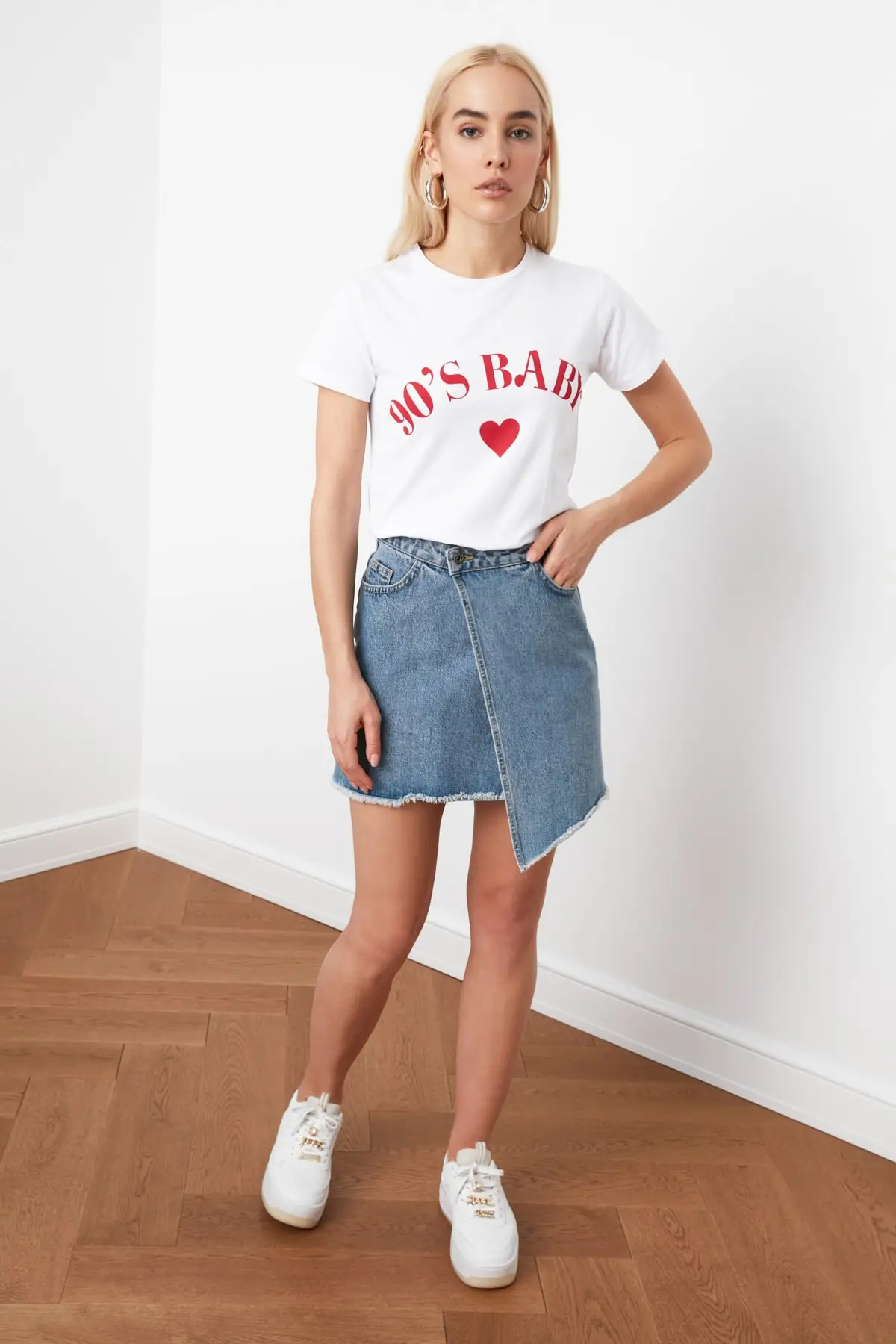 Trendyol экрю печатных основные трикотажные футболки TWOSS19VG0155 | Женская одежда