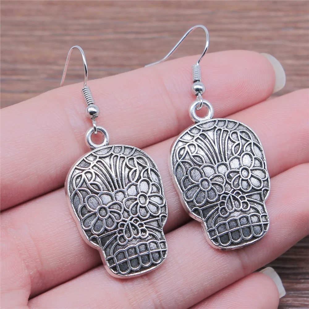 Винтаж 2 Цвета 32x20 мм гравировка череп голова очаровывает серьги подходят для