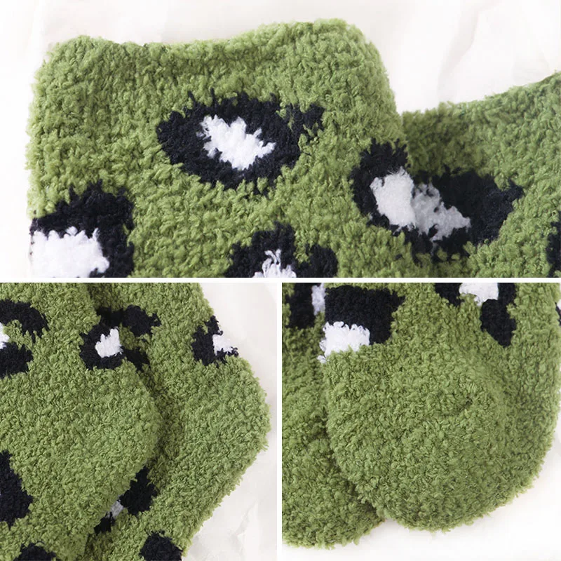 

Women's Socks & Hosiery