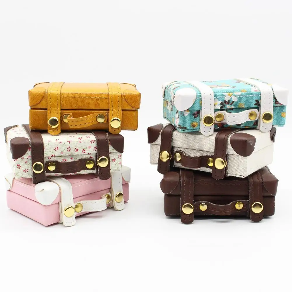 Модный металлический мини-чемодан для кукол, миниатюрные игрушки, багажник, украшение для кукольного домика, милый маленький клатч, коробка...