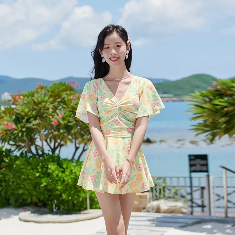 

Sexy One Piece Swimsuit 2022 Push Up Swimwear Women Bodysuit Swim Monokini Beach Pool Bathing Suit Swimdress Korea Desig