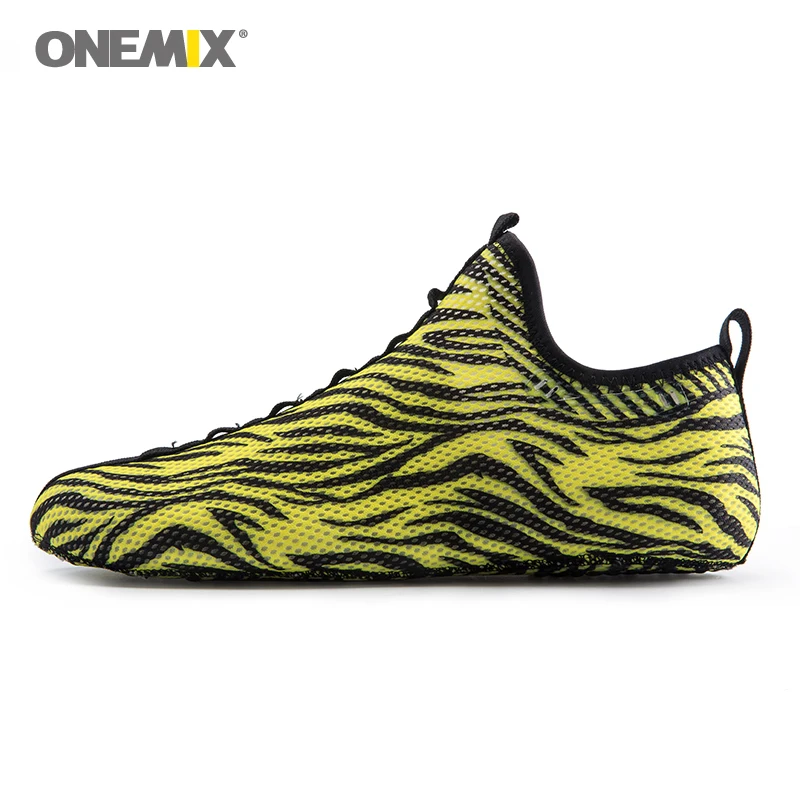 ONEMIX Men Aqua Sock Shoes Women Quick Dry Sneakers Indoor Yoga Surf Sport Shoes Walking Slip-on Inner Slippers Outdoor wading