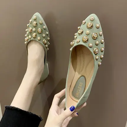 

Pearl pointed toe shoes women's spring/summer/autumn 2021 new all-match rivet fashion large size flat shoes