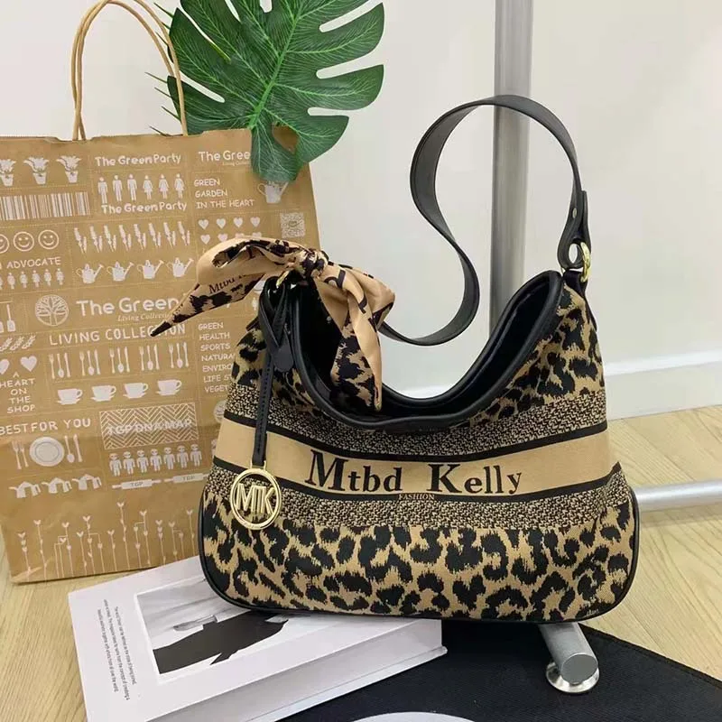 

Leopard bag female 2021 new tot large capacity one shoulder fashion letter messenger medieval two-piece shopping bag